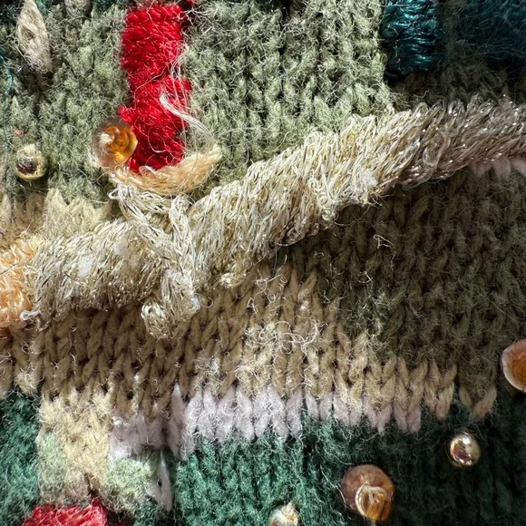 Christmas Sweater - Picture 5 of 9